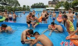 吃瓜泳池网红,网红们的夏日狂欢